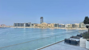 Chic 1BR Beachfront Escape